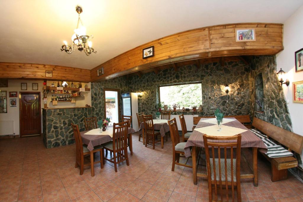 Vila Sucu Hotel Poiana Marului  Luaran gambar